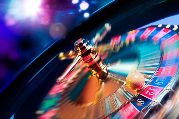 Live Bandar Poker table on putaran sgp with dealer, banker, and player positions visible